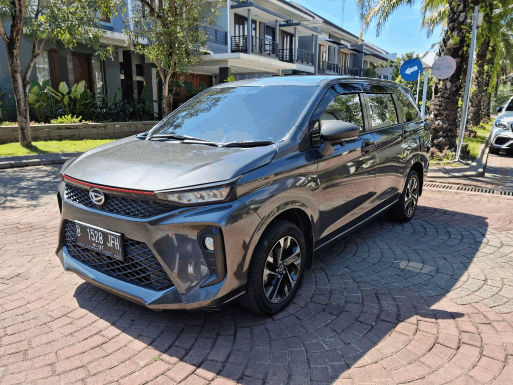 Mengapa Pilih Rental Xenia CVT Surabaya?