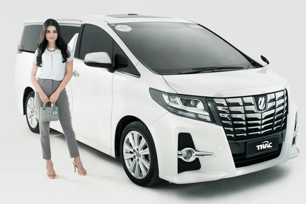 Kenapa Pilih Sewa Mobil Alphard HEV Jogja?