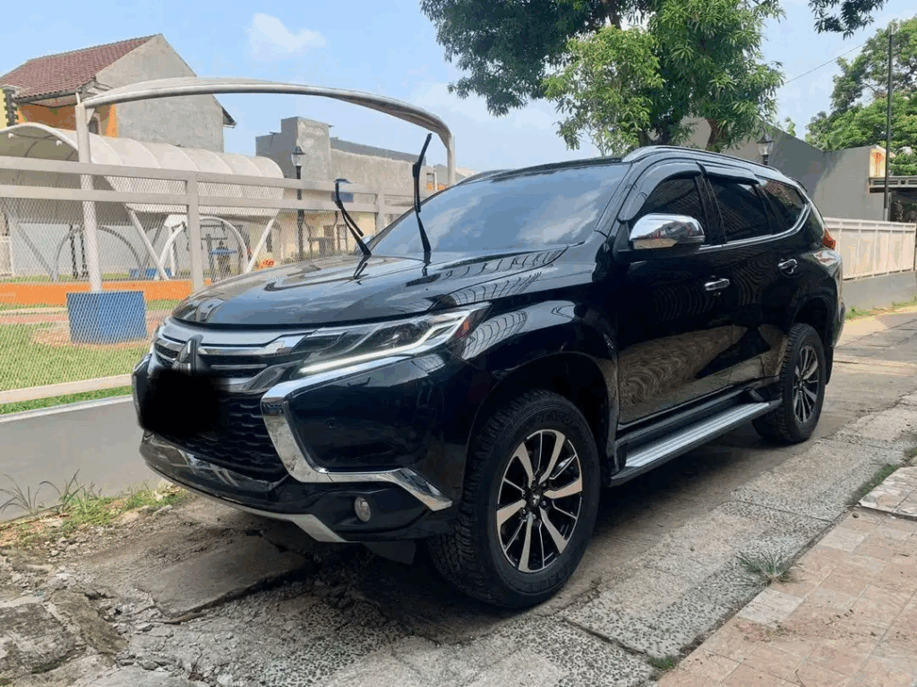 Mengapa Pilih Rental Pajero Sport Surabaya?