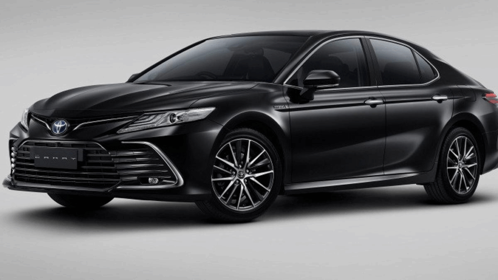 Kenapa Pilih Rental Toyota Camry Surabaya?